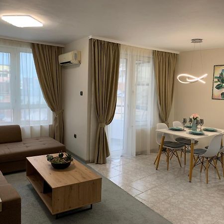 Unbeatable Location: New & Comfy Apartment Varna Exterior photo