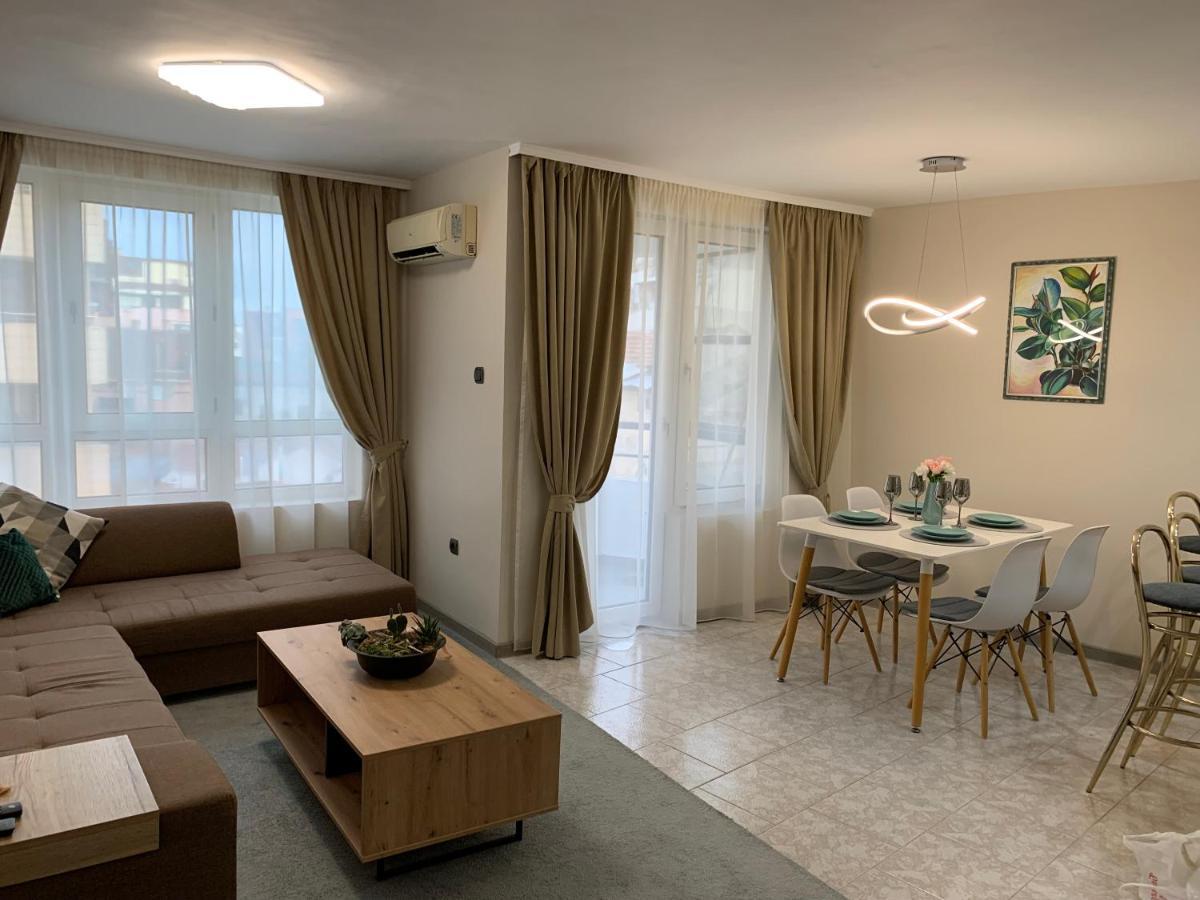 Unbeatable Location: New & Comfy Apartment Varna Exterior photo